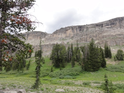 A look at the cliffs above the Shelf. Shortly after taking this picture, I got hit by a nasty afternoon thunderstorm with pouring rain and howling winds. I wanted to get towards the end of the camping zone in order to shorten my distance for the next day, so I hiked through the rain for as long as I could. Not knowing how long the rain would last though, I got worried about not getting camp setup before dark, so I picked a spot and called it a day.