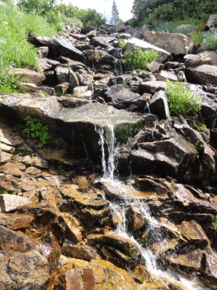 Lots of cascading creeks.