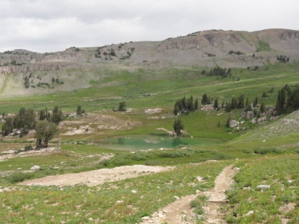 I reach the North rim of the Basin and get my first view of Sunset Lake.
