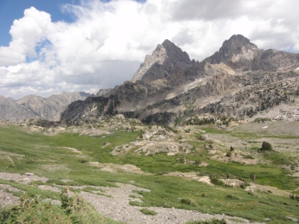 Further down into the canyon. The canyon actually drops in a series of huge steps down to the branch with the North fork of Cascade Canyon.