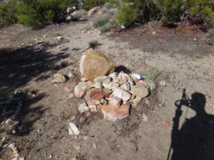 One of the trail signs. I took a small trail offshoot and managed to miss this marker, which ended-up costing me a 10-15min detour, which I wasn't too happy about. Even after hiking this trail a few times, it's easy to briefly lose your way.