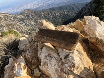 There's a little offshoot to Big Horn Peak, 1.4 miles round trip. I've never been there. It is so tempting, but I am already pushing my time and energy limits today. I will have to save it for another time.