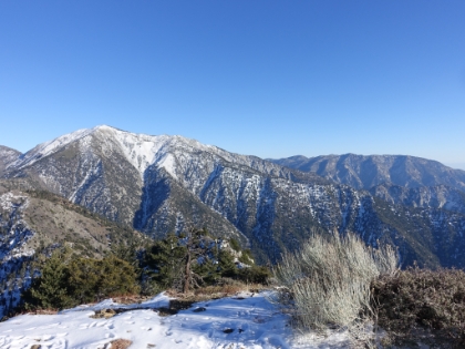 Mt. Baldy from the Iron Mountain summit. I really want to hike the ridge trail from here to Baldy someday!