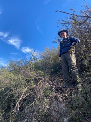 The trail starts to get really steep and dicey from here on out. Dad decides to wait for a bit while I continue on and try to get a little fuller view of the falls.