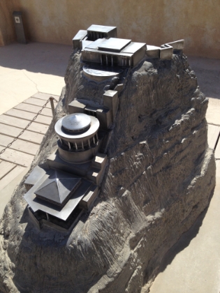 Herod's palace was build town the side of the clif from the plateau on top. Here's a scale model showing the amazing building.