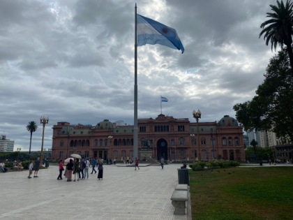 First we stop at the Plaza de Mayo and see the Casa Rosada (Pink House), which is the presential mansion and office for Argentina, similar to our White House. Evidently, much of this area had been closed to the public for years until the fencing was removed by the recently elected president.