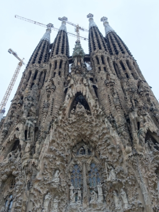 The Nativity fa&ccedil;ade, depicting the birth of Jesus. This side was actively designed by Gaud&iacute; before his death.