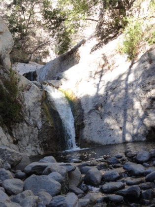 The trail heads down to the bottom of the valley. This is actually the Switzer Falls that's accesible from the trail. A lot smaller, but still nice.