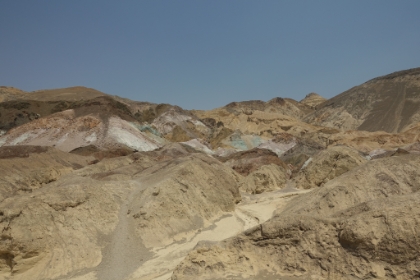 About halfway around the loop, you come to the Artist's Palette. There's an amazing array of greens, pinks, purples, and reds that are the result of different minerals from volcanic deposits millions of years ago. The picture definitely doesn't do the colors justice.