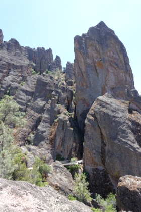 The crags here are home to a variety of birds of prey including the California Condor and Osprey.