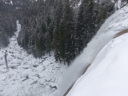 Another shot of the fall and the canyon below. Those seemingly little rocks are actually giant boulders.