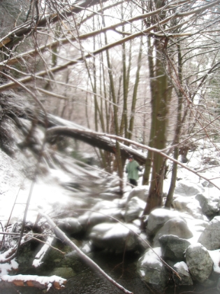 No this is not some cool Photoshop filter, the blur is from the condensation in my camera, probably caused by evaporation as we move back down to warmer temperatures. Notice how much more snow there is though compared to the identical picture taken on the way up.