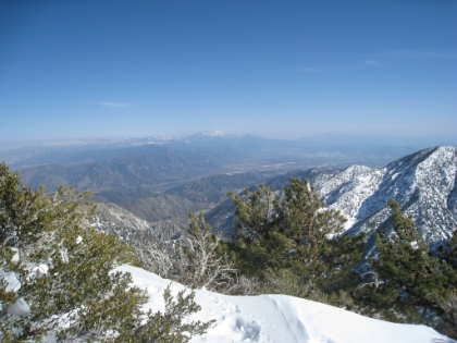 A look towards Mt. San Gorgonio and Mt. San Jacinto in the distance. I still need to do a snow day on San Gorgonio. Maybe next time.